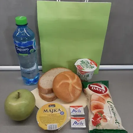 Garni S.o.g.* * * ホテル