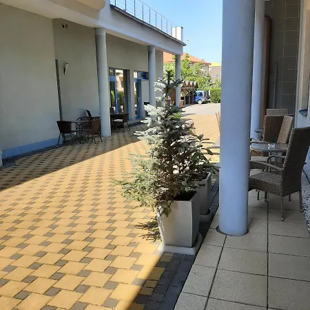 Garni S.o.g.* * * Hotel Trencin