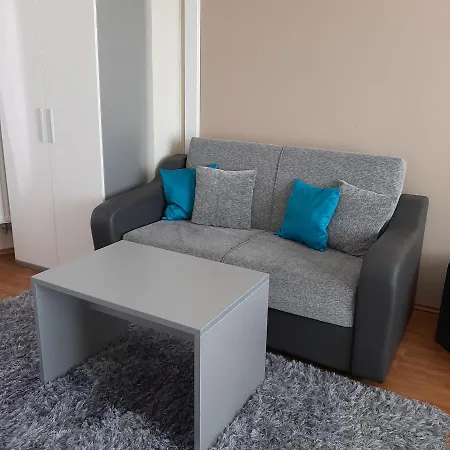 Garni S.o.g.* * * 3*