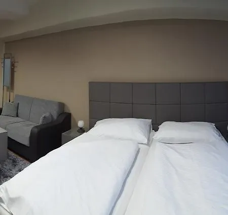 Hotel Garni S.o.g.* * * Trencin