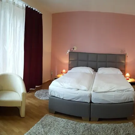 Garni S.o.g.* * * Hotel Trencin