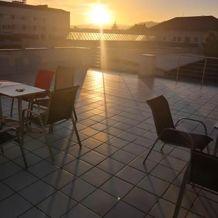 Garni S.o.g.* * * Trenčín